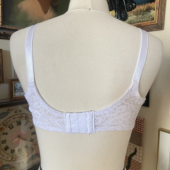 Bali Lace 'N Smooth Seamless Cup Underwire Bra Size 38C - Picture 4 of 5